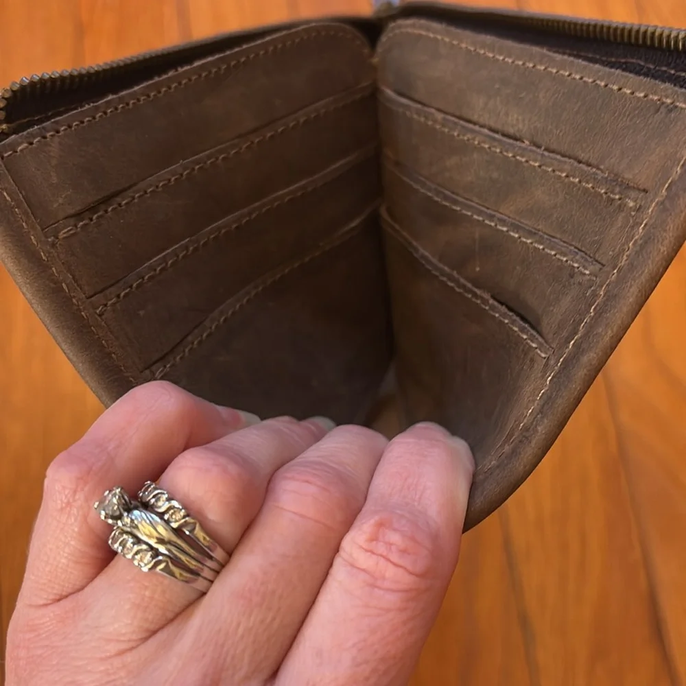 Hide and drink chocolate brown suede wallet - Picture 7 of 9